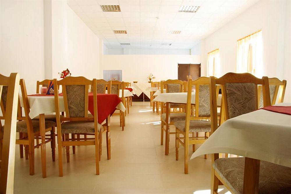 Alexis Hotel 3*