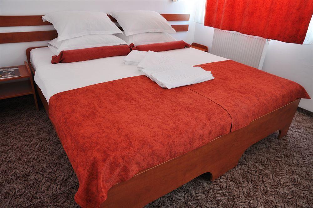 Hotel Alexis 3*